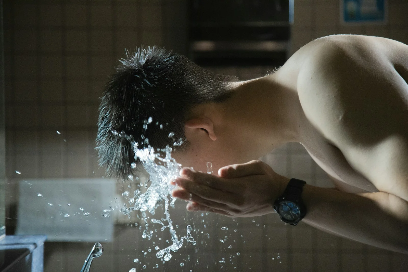 水溫與手法比洗面乳種類更能影響皮膚屏障