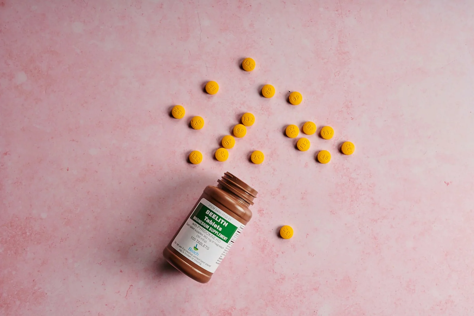 腎結石完全指南：Rowatinex 有效嗎？喝茶會結石嗎？預防、治療到飲食一次說清楚