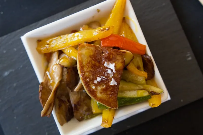 地中海飲食以橄欖油、魚類、全穀、蔬果為主——研究證實是減重 + 降心血管 CP 值最高的飲食