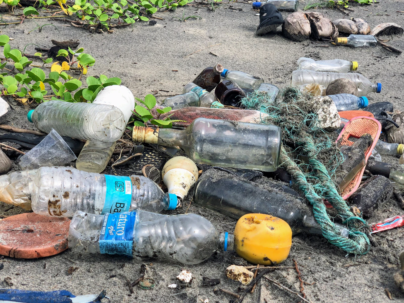 城市中配戴口罩的民眾