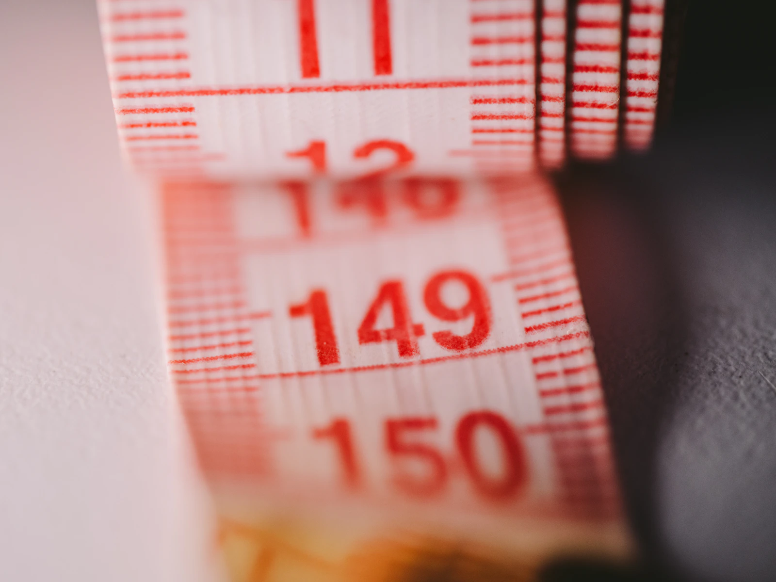 體重下降並非唯一目標，腰圍、代謝指標與肌肉保留同樣重要